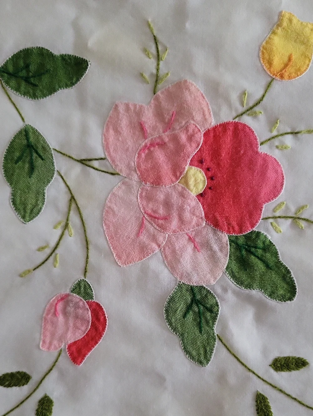 Vintage 6ft X 4.5ft Applique And Embroidered Pastel Flowers